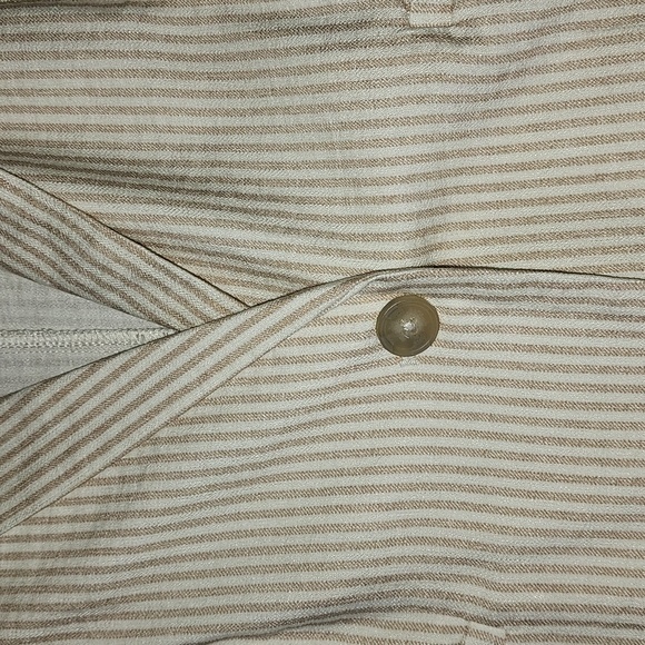 Maurices lightweight blazer - Picture 2 of 4